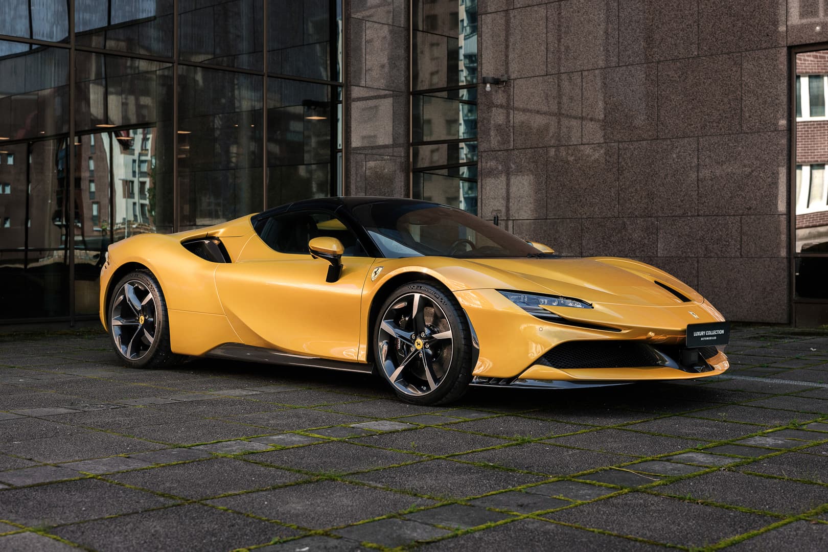 FERRARI SF90 SPIDER
